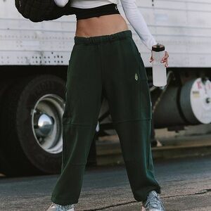 NWT Free People Movement Top Score Barrel Pants